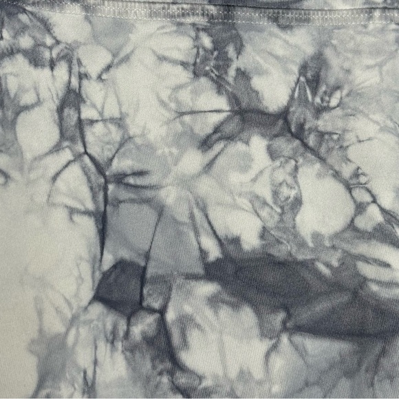 Lululemon Wunder Under HR Crop Dual Shibori Antique White Cement Grey Sz 6 - Picture 6 of 12